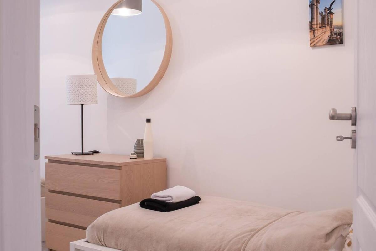 Central Brand New And Modern Apartment Budapeste Exterior foto