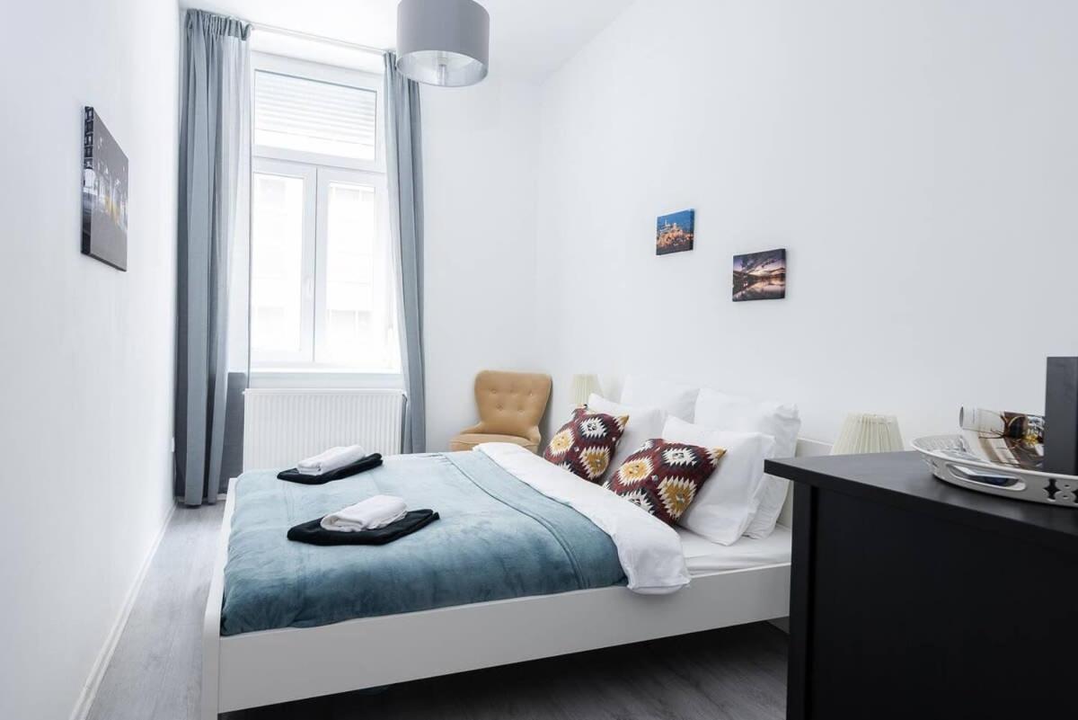 Central Brand New And Modern Apartment Budapeste Exterior foto