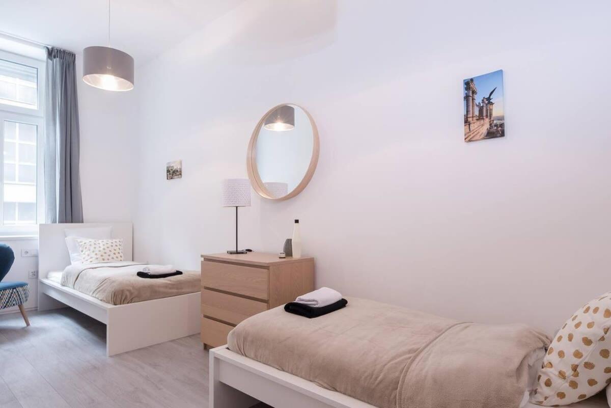 Central Brand New And Modern Apartment Budapeste Exterior foto