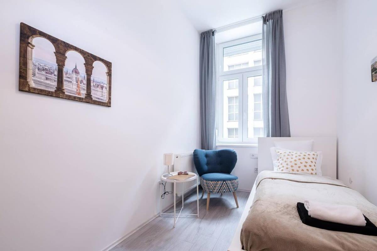 Central Brand New And Modern Apartment Budapeste Exterior foto